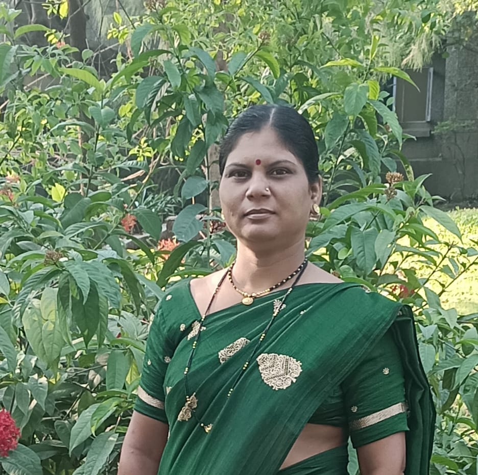 सौ. वर्षा ढोके